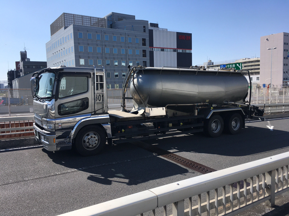 14t積バラセメント車（三菱ふそう　スーパーグレート）